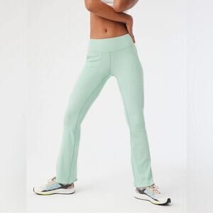 Outdoor Voices SuperForm Rib Mint High Rise Flare Pants Women’s Size Large